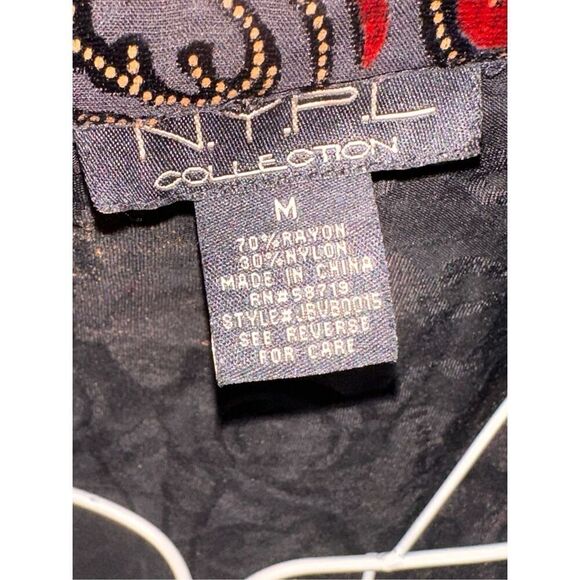 Beautiful women NYPL Button Up Sheer Floral Red Blouse Rayon size medium Long Sl - Picture 7 of 8